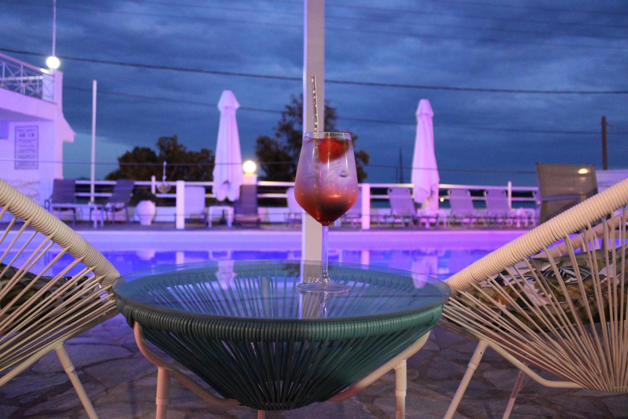 Tropicana Inn Nidrí Kültér fotó